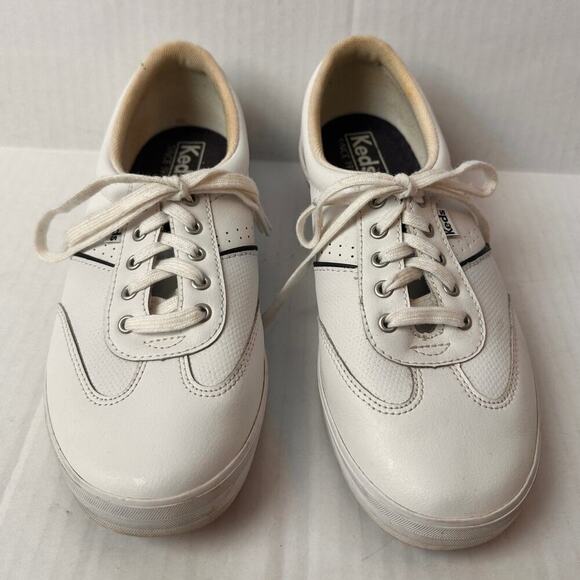 Keds Size 7 Classic Low Top White Leather Sneaker Shoes Casual Walking Travel - Picture 3 of 8